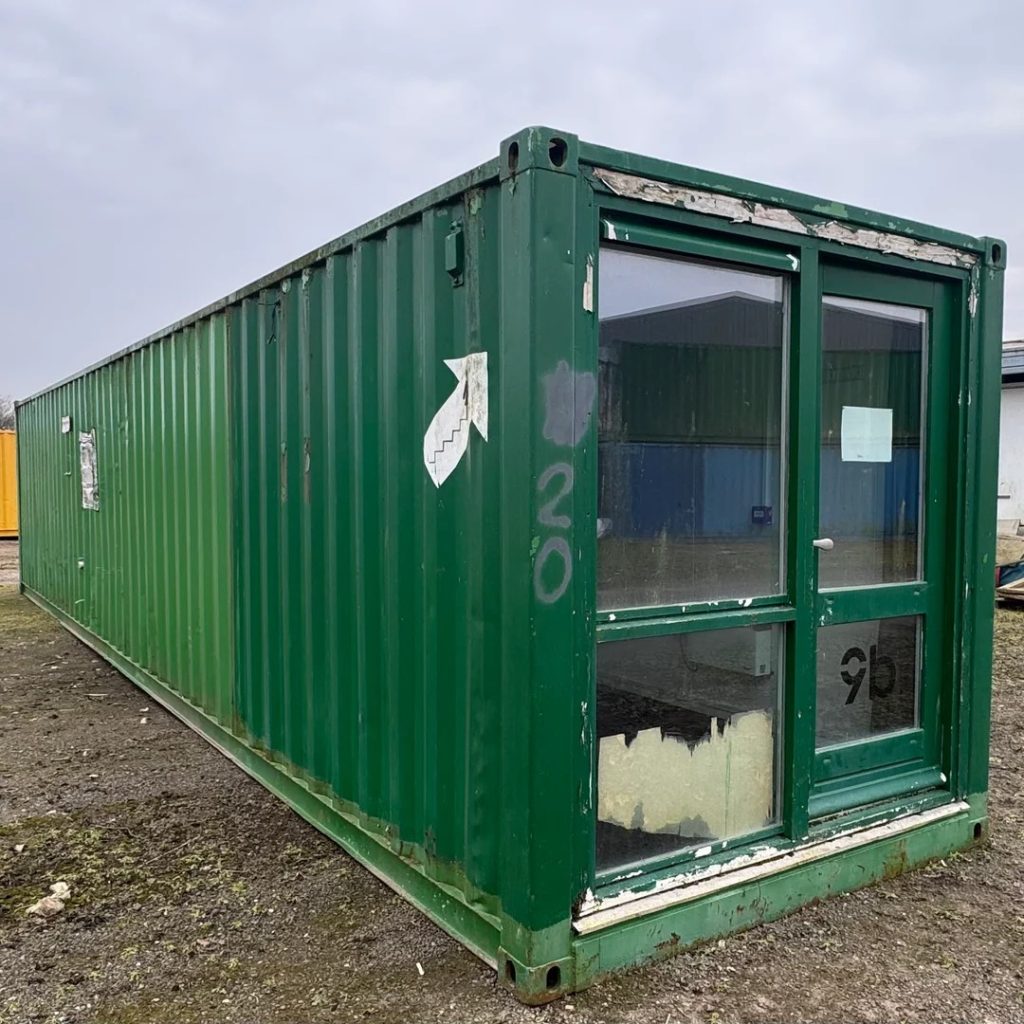 storage and shipping containers